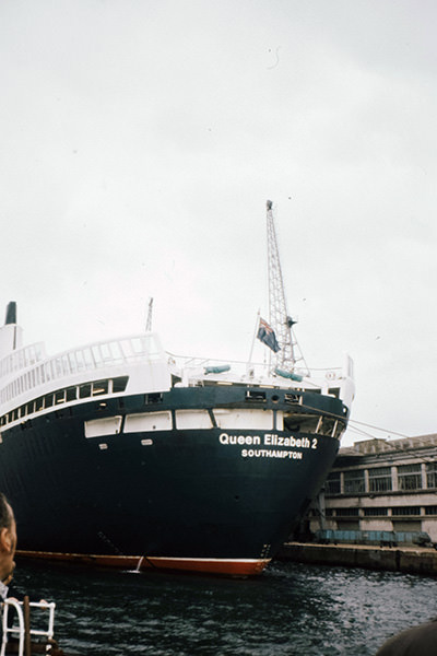 Queen Elizabeth 2 ship in Southampton in the 1960s; 35mm film slide scan by Annie Spratt on Unsplash. 