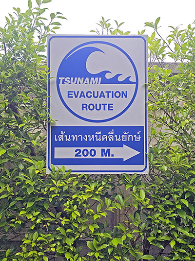 Sign at the Pullman Khao Lak Resort marking the evacuation route in case of tsunami; photo by Ivan Kralj.